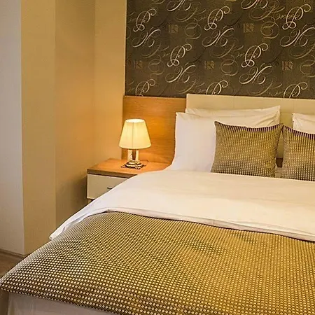 Park Square Hotel 3*